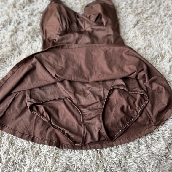 Vintage Robby Len for Lane Bryant Skirted Brown One Piece Bathing Suit - Picture 3 of 12
